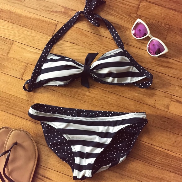 Tommy Hilfiger Reversible Bikini Size M - Picture 3 of 8